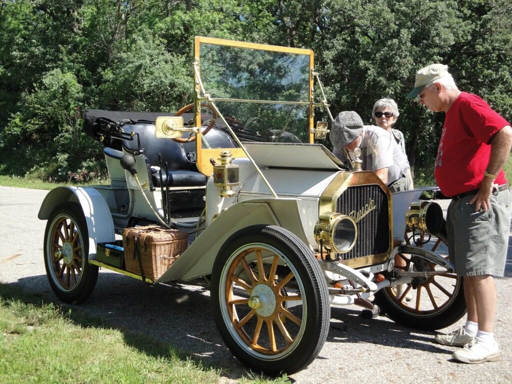 Buick 10 photo