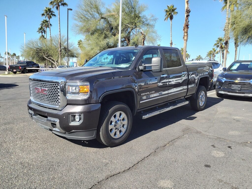 GMC Sierra 15 photo