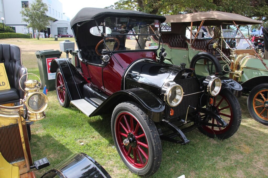 Chevrolet Touring photo