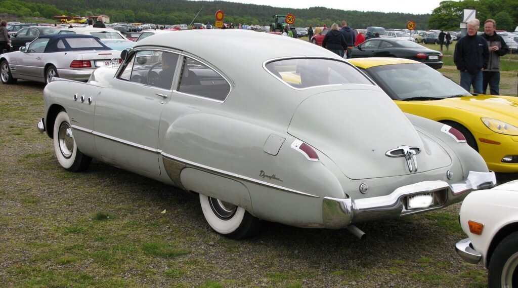 Buick Super Sedanette photo