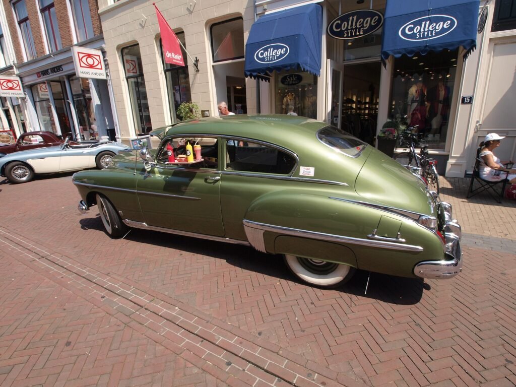 Oldsmobile Rocket 88 photo