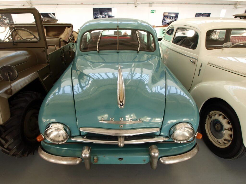 Škoda 1200 photo