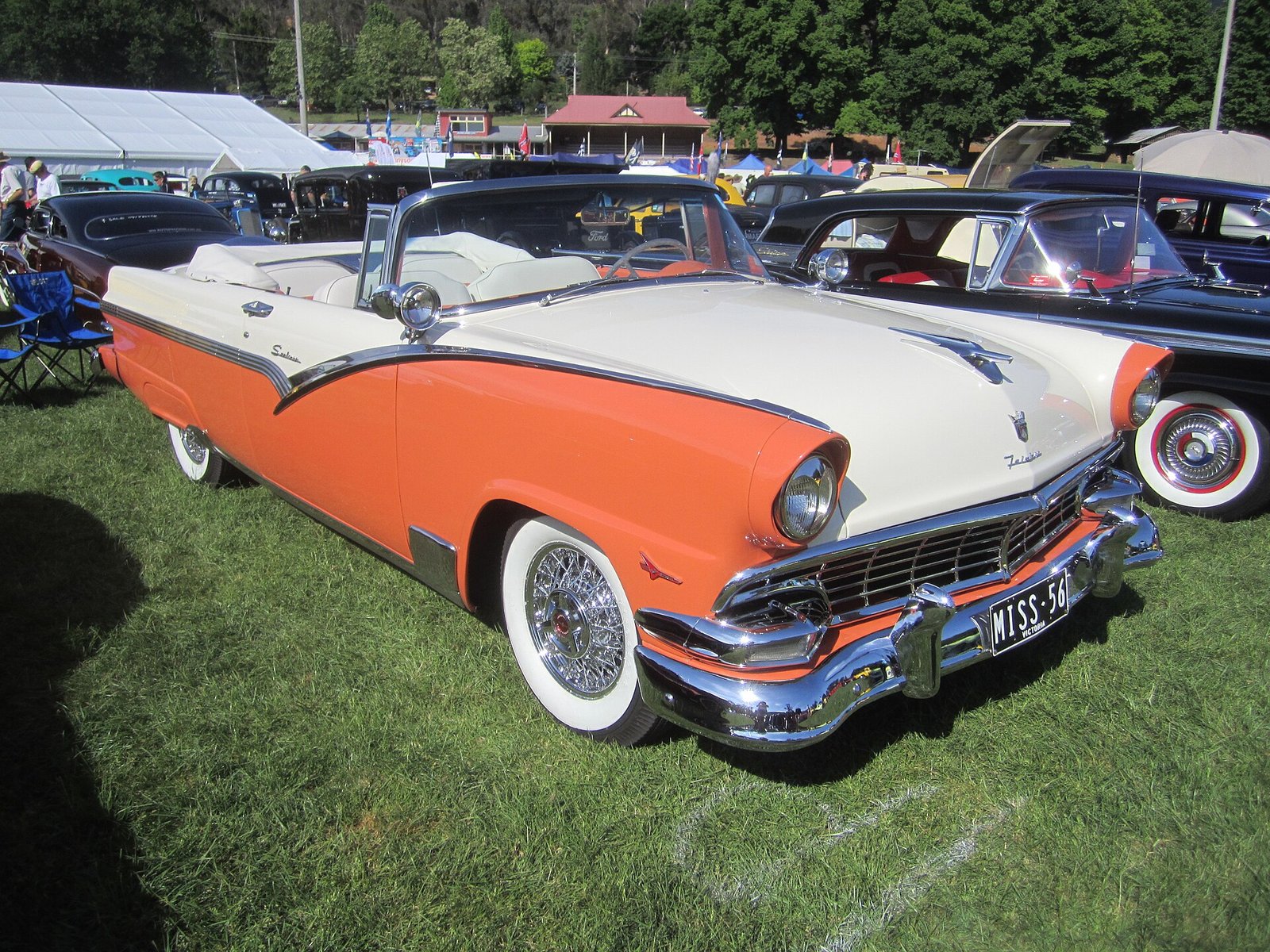 Ford Fairlane Sunliner