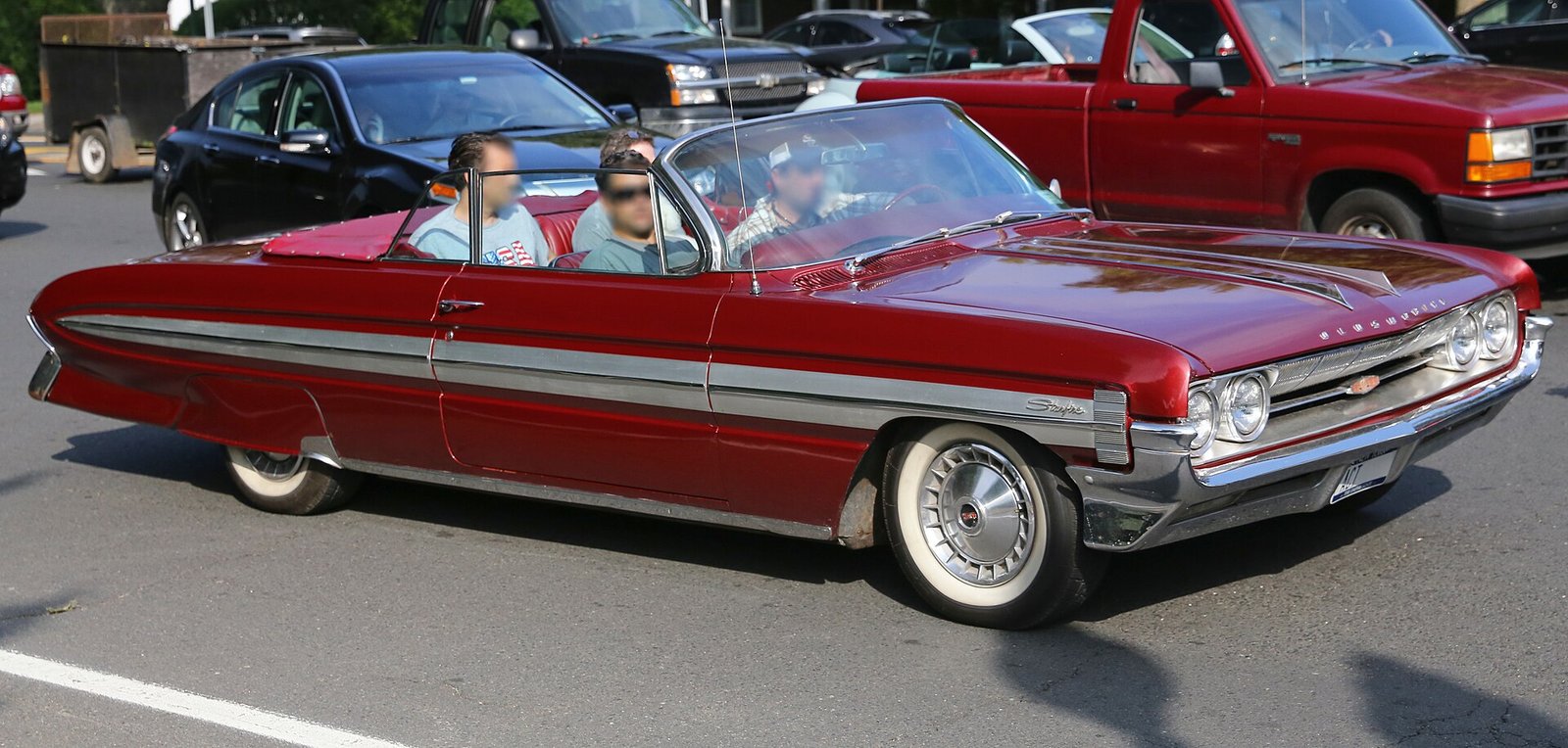 Oldsmobile Starfire