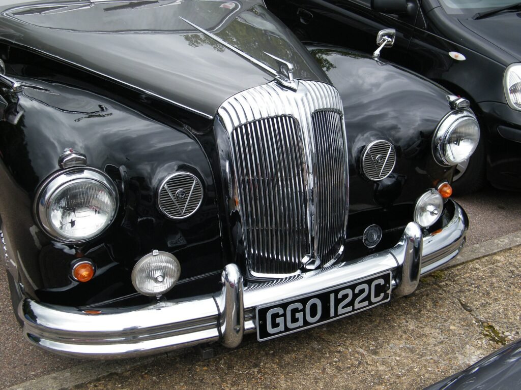 Daimler Majestic Major photo