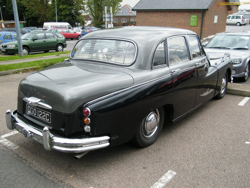 Daimler Majestic Major photo