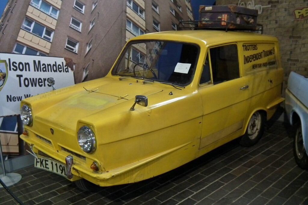 Reliant Supervan photo