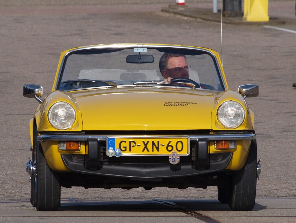 Triumph Spitfire 1500 photo