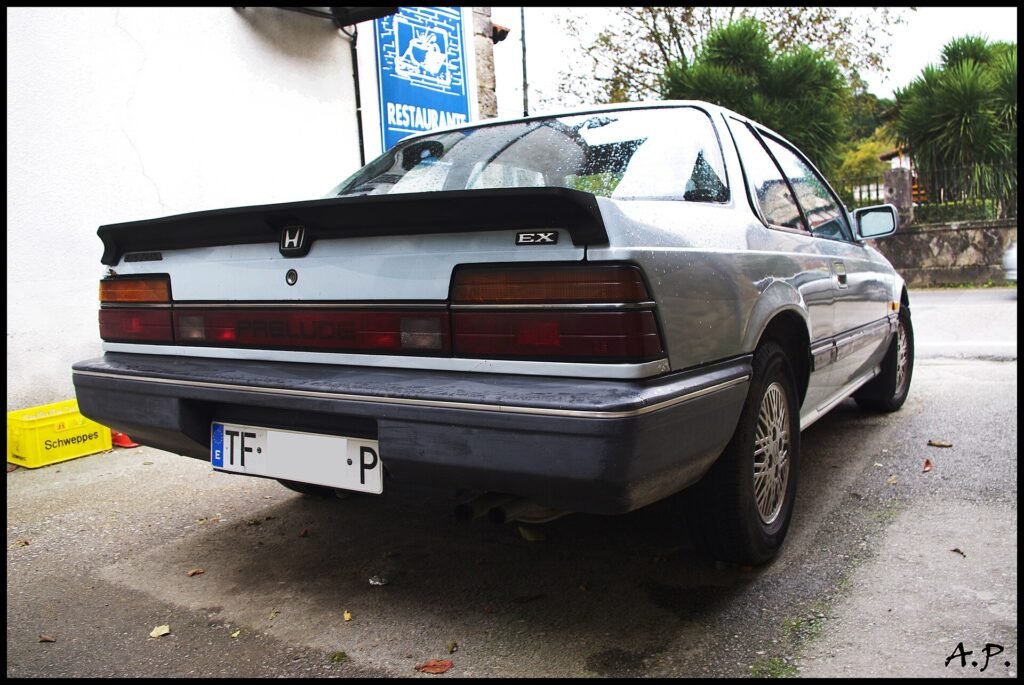 Honda Prelude EX photo