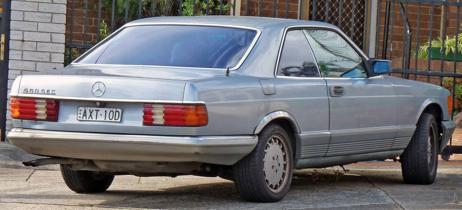 Mercedes-Benz 380 SEC