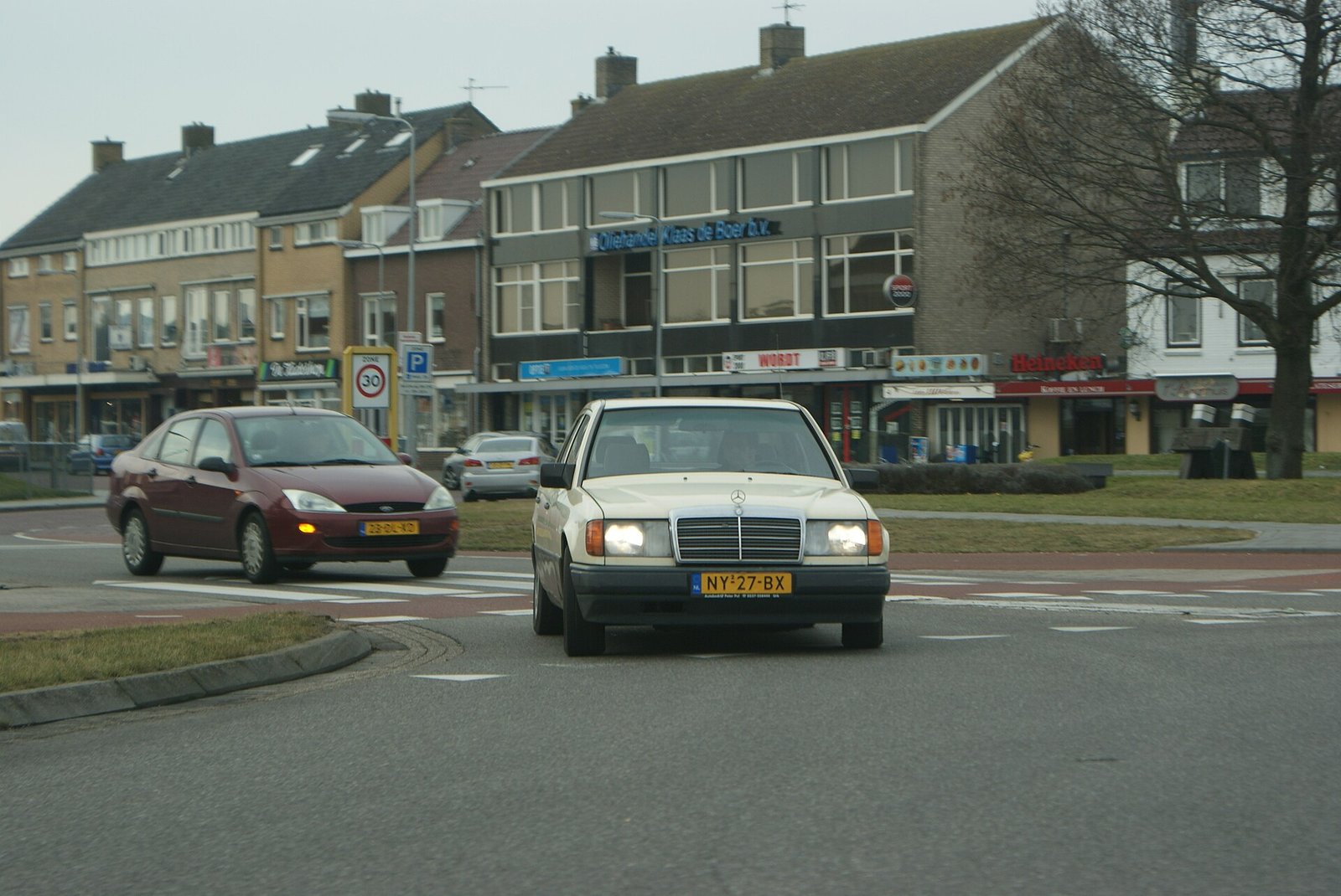 Mercedes-Benz 250 D