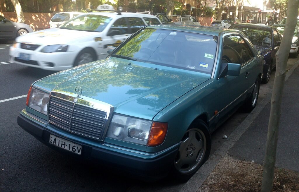 Mercedes-Benz 124 C photo