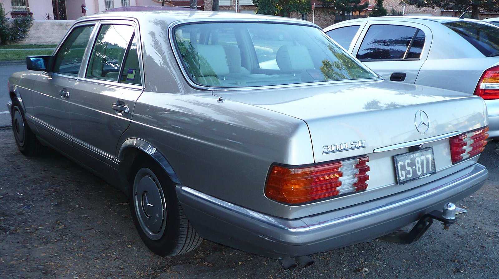 Mercedes-Benz 300 SE