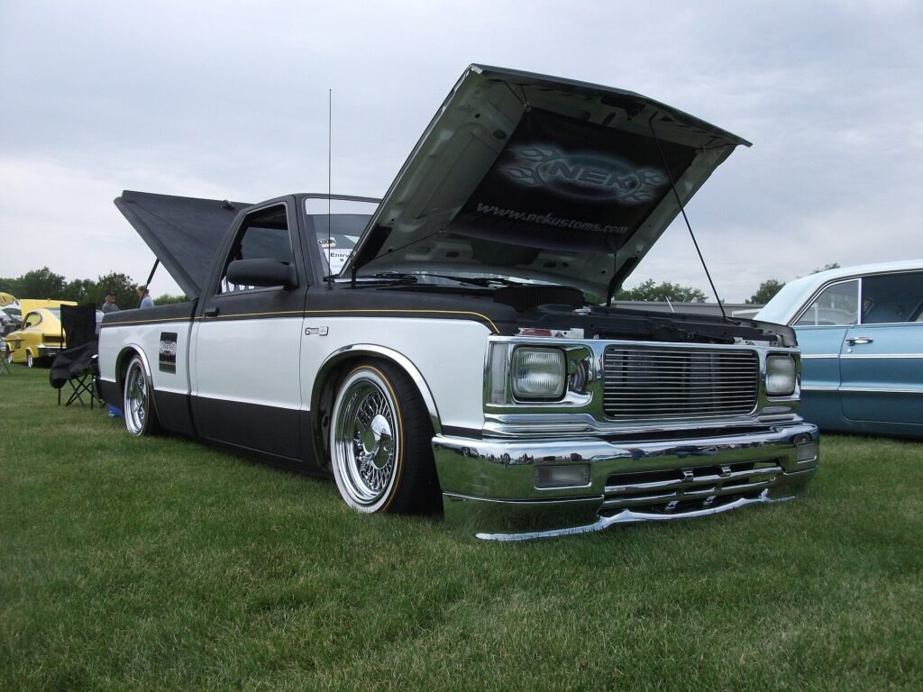 GMC Sonoma photo