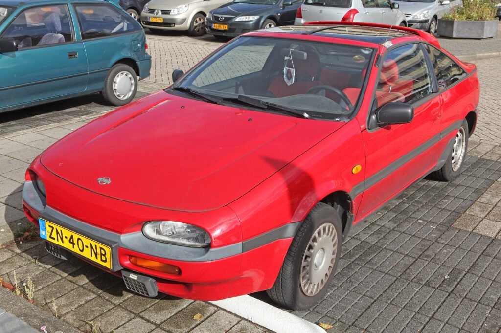 Nissan 100 photo