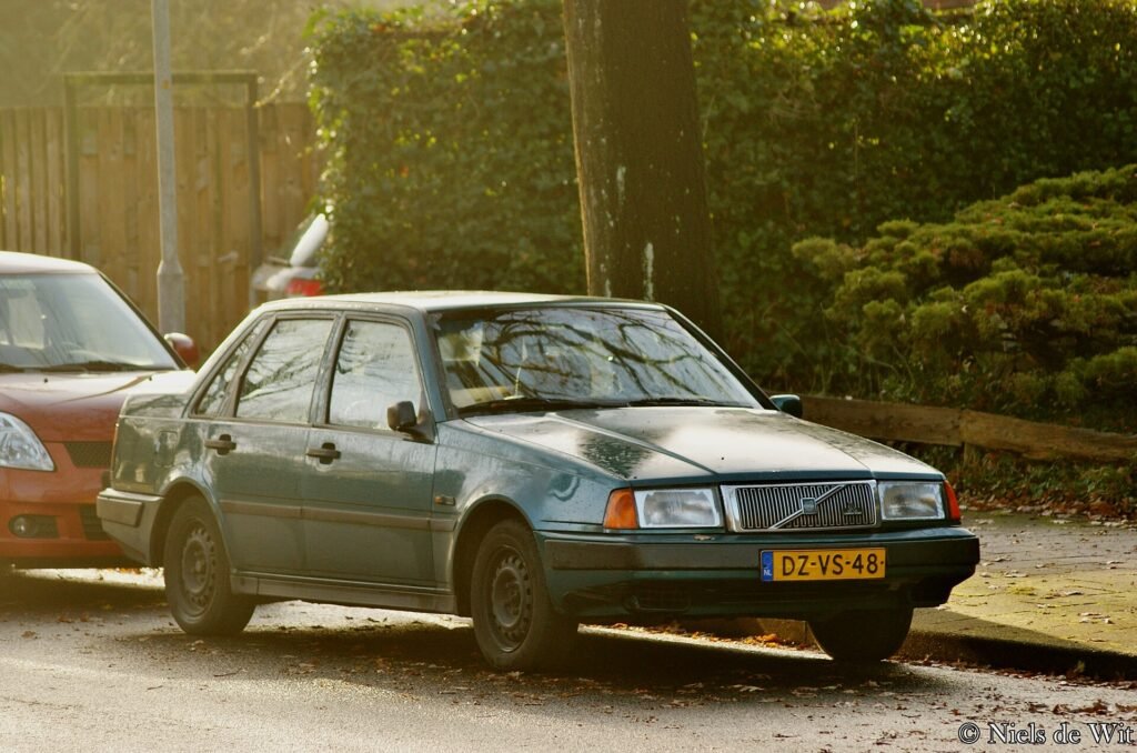 Volvo 460 photo