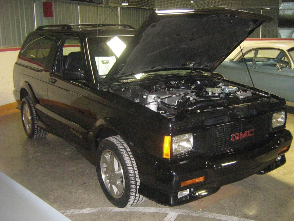 GMC Typhoon photo