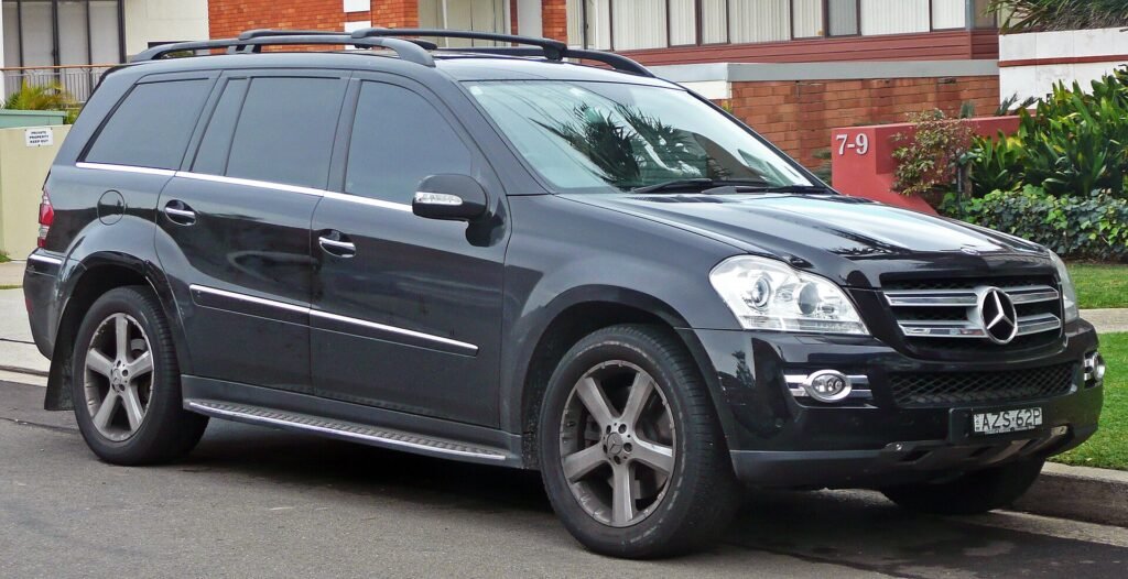 Mercedes-Benz 164 photo