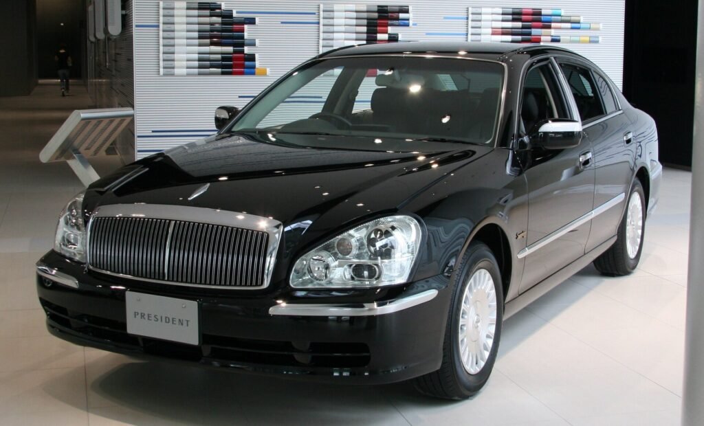 Nissan President photo