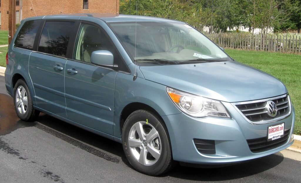 Volkswagen Routan photo