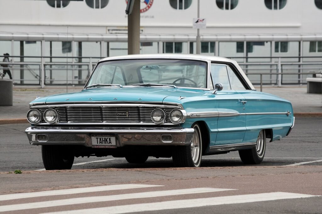 Ford Galaxie photo