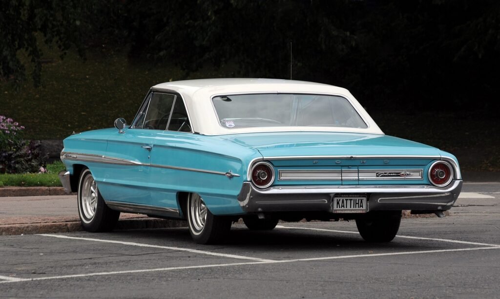 Ford Galaxie photo