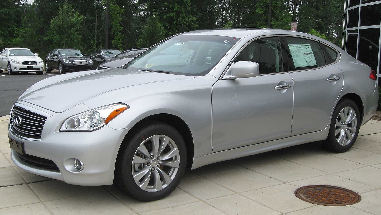 Infiniti M37X