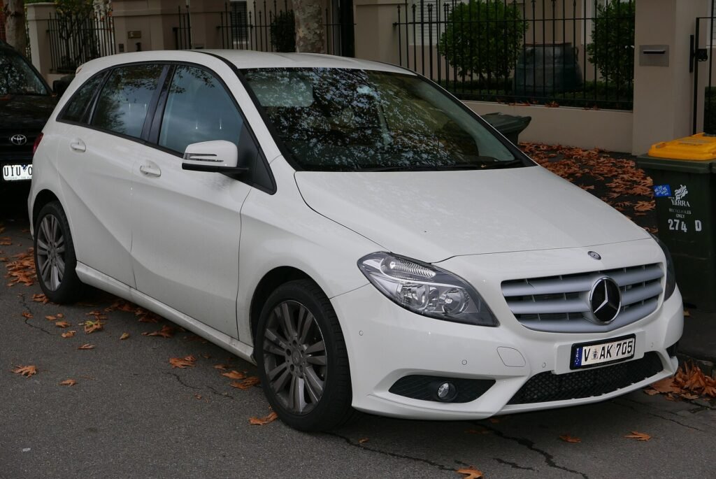 Mercedes-Benz 180 B photo