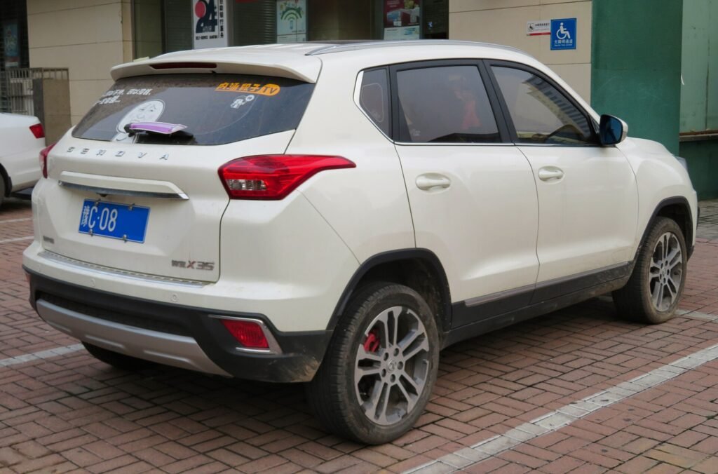 BAIC X35 photo