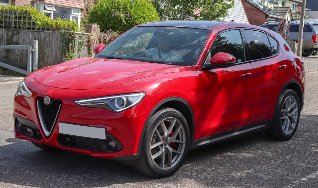 Alfa Romeo Stelvio photo