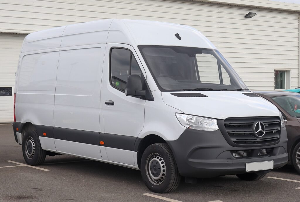 Mercedes-Benz 412 D photo