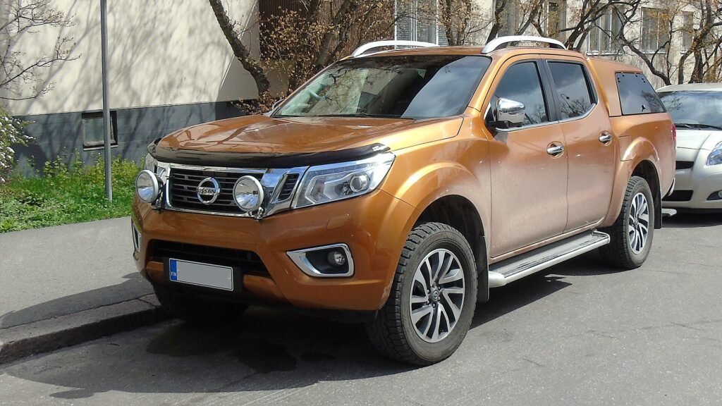 Nissan Navara photo