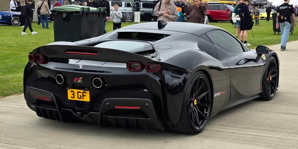 Ferrari SF90 Stradale photo
