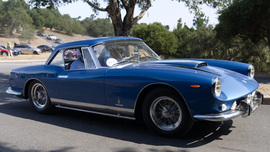 Ferrari 400 photo