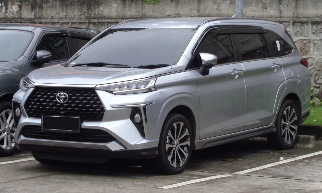 Toyota Veloz photo