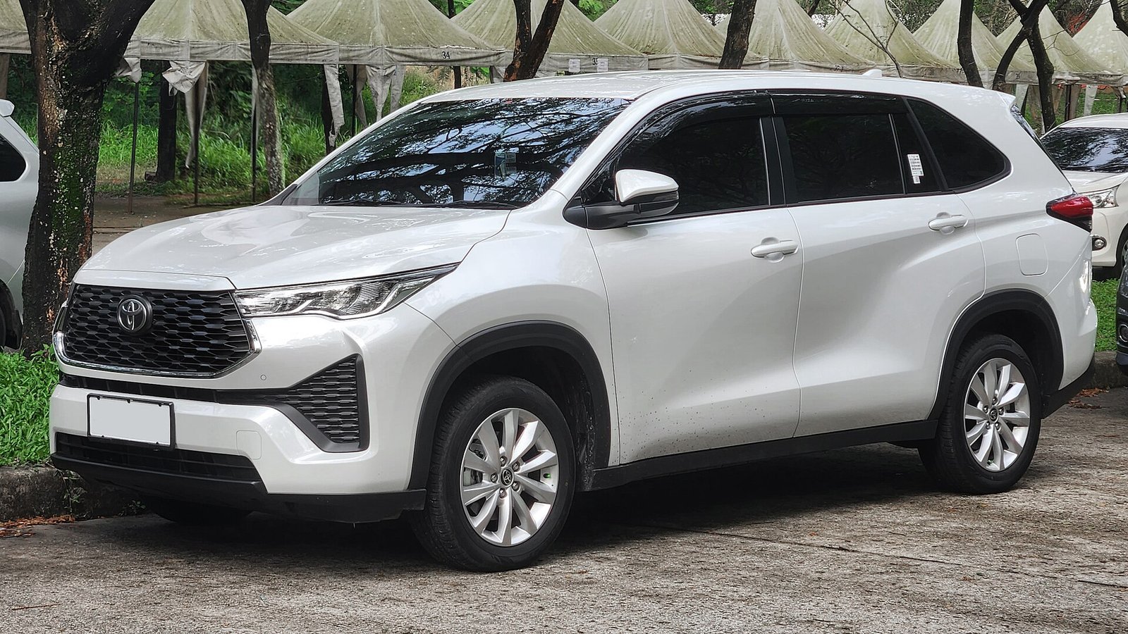 Toyota Innova Zenix