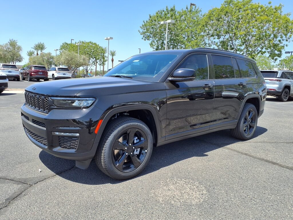 Chrysler Jeep Grand Cherokee photo