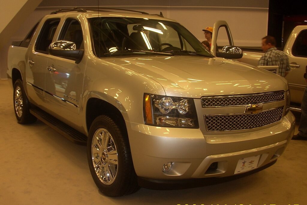 Chevrolet Avalanche photo