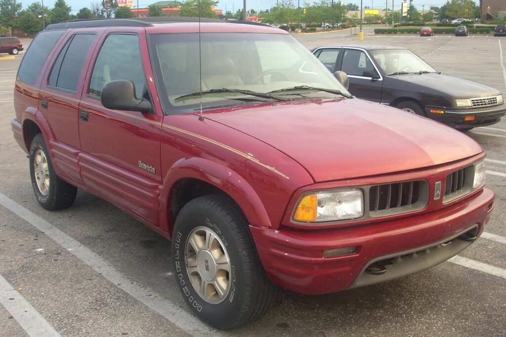 Oldsmobile Bravada photo