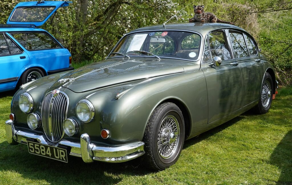 Jaguar MK11 photo