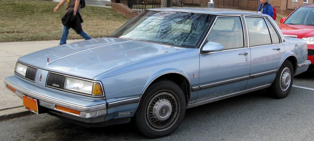 Oldsmobile Regency photo