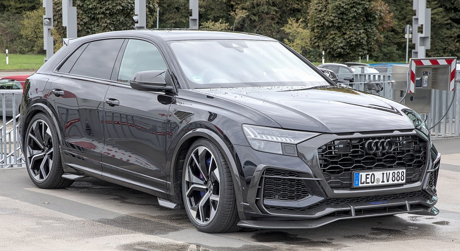 Audi RSQ8