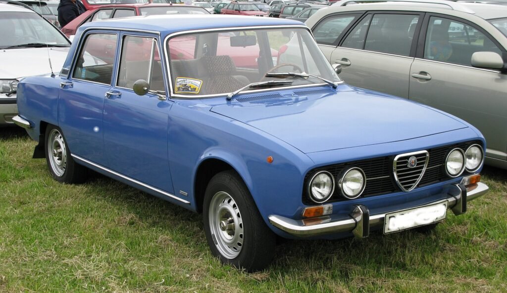 Alfa Romeo 2000 Berlina photo