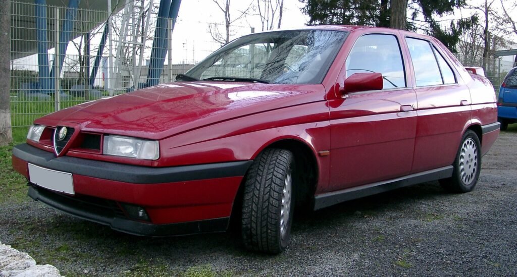 Alfa Romeo 155 photo