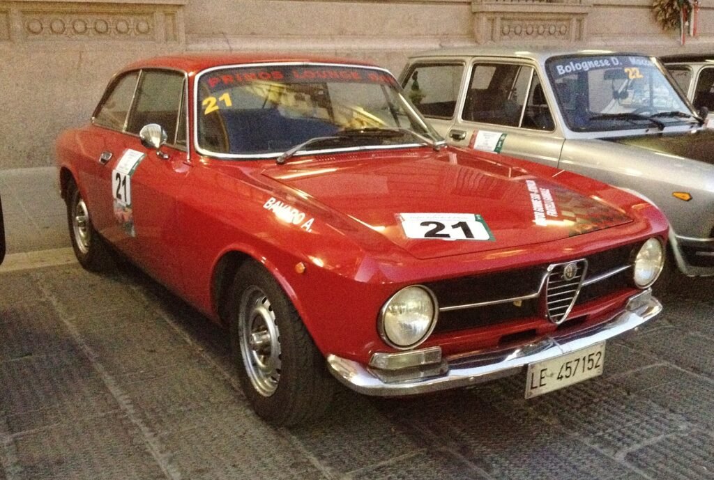 Alfa Romeo GT Junior 1300 photo