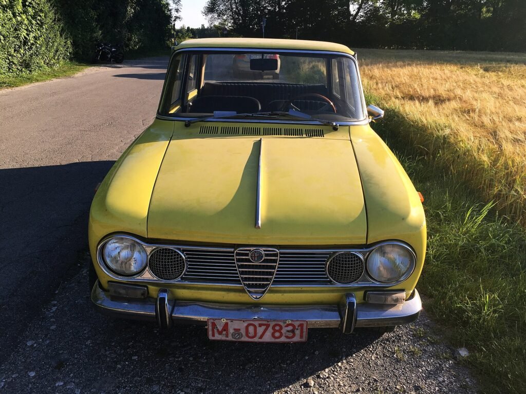 Alfa Romeo Giulia 1300 Ti photo