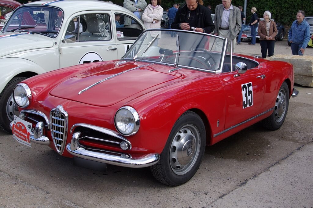 Alfa Romeo Giulietta Spider photo