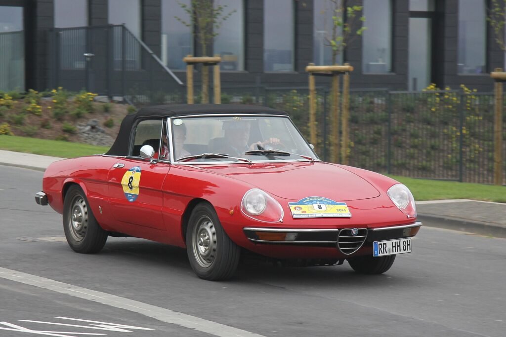 Alfa Romeo Spider photo