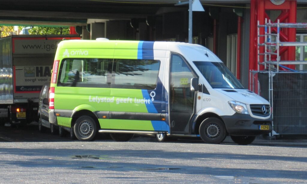 Mercedes-Benz eSprinter photo