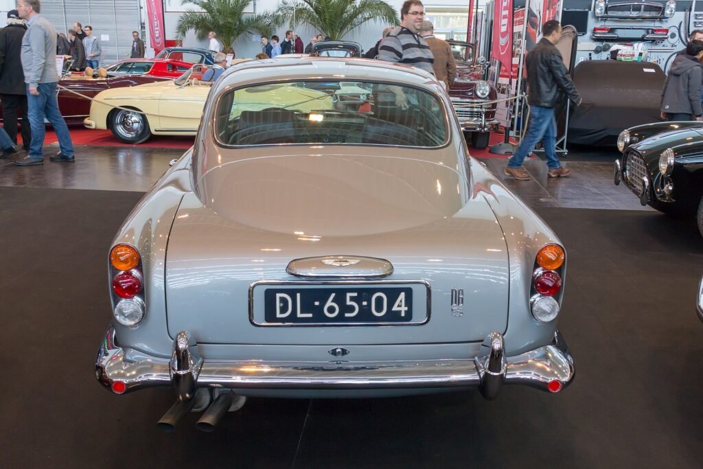 Aston Martin DB5 photo